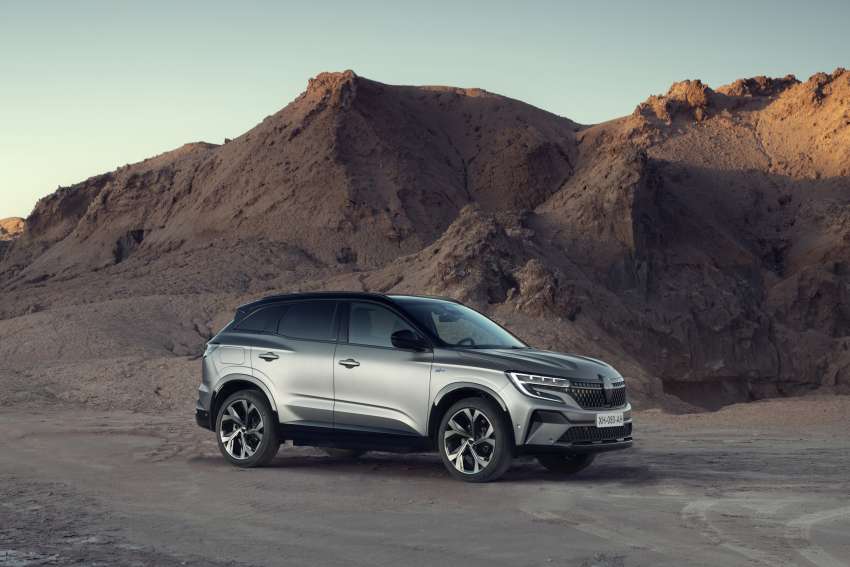 Renault Austral debuts – Kadjar succesor gets 1.2L full- and mild-hybrid, 1.3L mild-hybrid; Level 2 ADAS 1425988