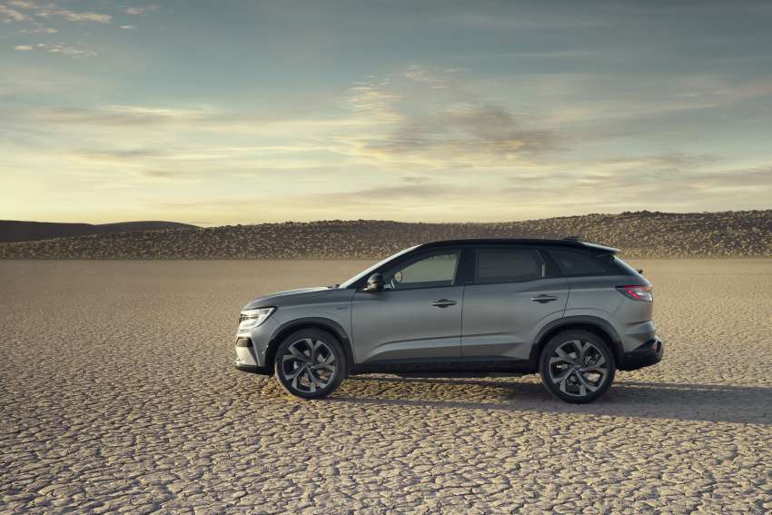 Renault Austral debuts – Kadjar succesor gets 1.2L full- and mild-hybrid, 1.3L mild-hybrid; Level 2 ADAS 1426001