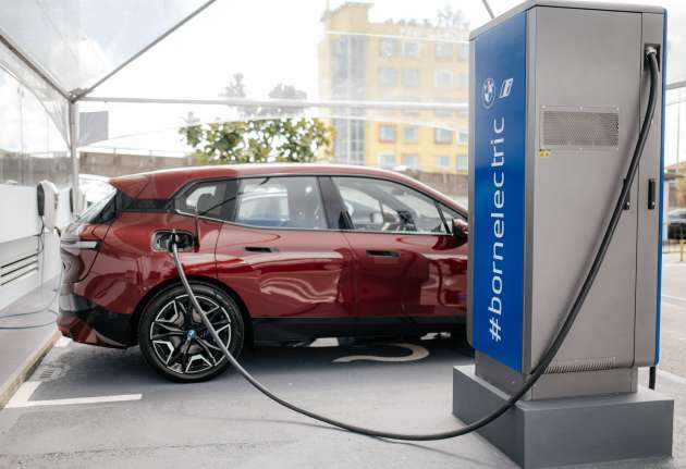 BMW i dibawa oleh Regas Premium Auto Kuching ke M’sia Timur – fasiliti pengecasan BMW i turut dipasang
