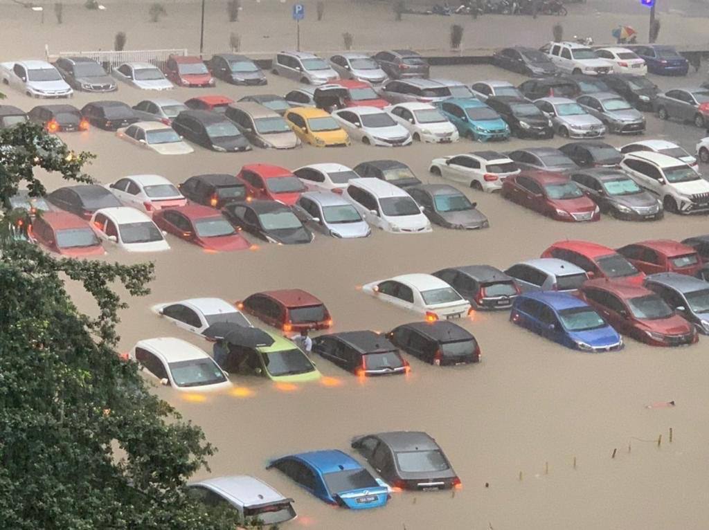 KL Carpark Flood 2