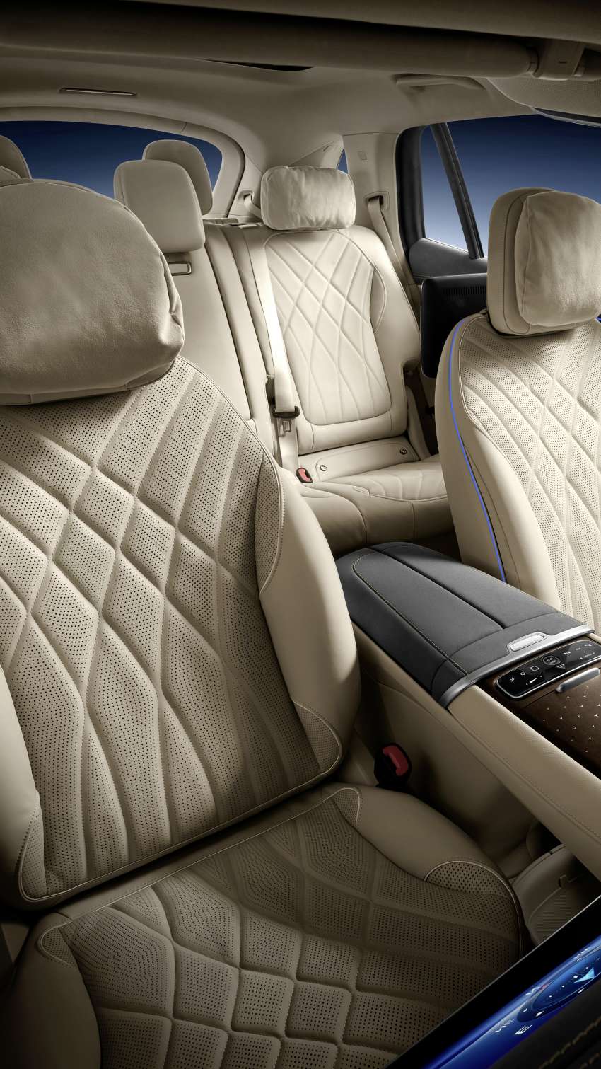 Mercedes-Benz EQS SUV interior shown – full reveal of seven-seater luxury electric crossover on April 19 1430709