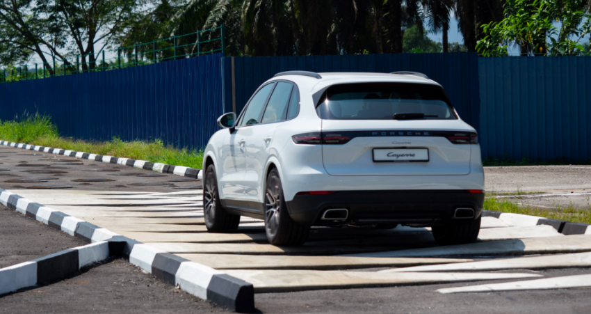 Porsche Cayenne CKD – unit pertama sudah keluar dari pusat pemasangan di Kulim, Kedah, dari RM550k 1436622
