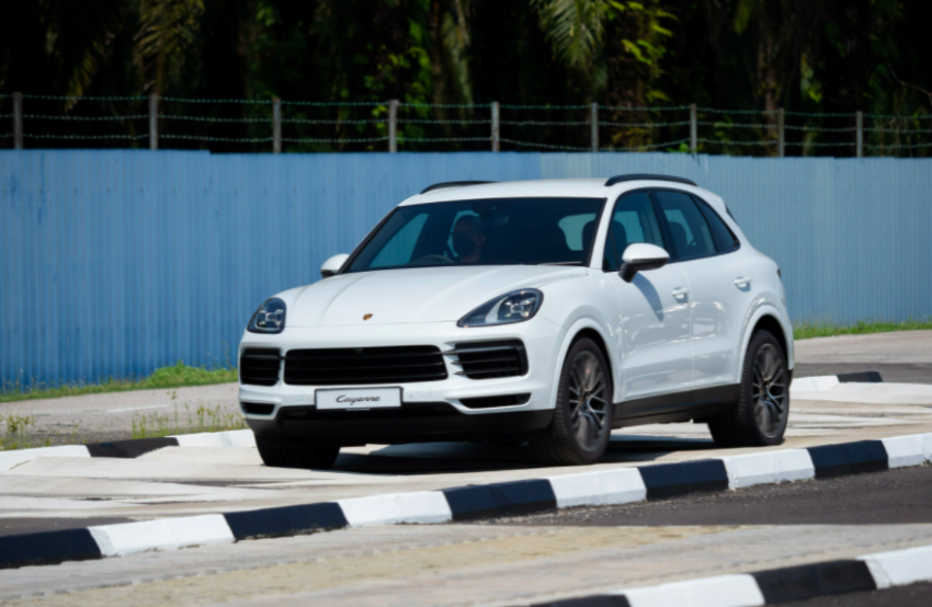 Porsche Cayenne CKD – unit pertama sudah keluar dari pusat pemasangan di Kulim, Kedah, dari RM550k 1436624
