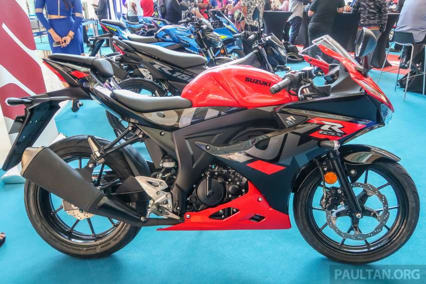 2022 Suzuki GSX-S150 and GSX-R150 in Malaysia, priced at RM10,289 and RM11,329, respectively 1427852