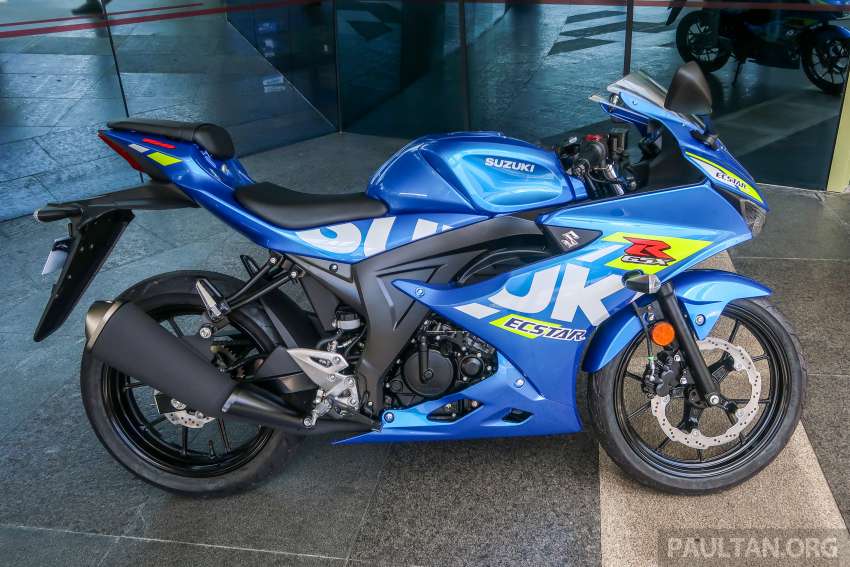 2022 Suzuki GSX-S150 and GSX-R150 in Malaysia, priced at RM10,289 and RM11,329, respectively 1427856