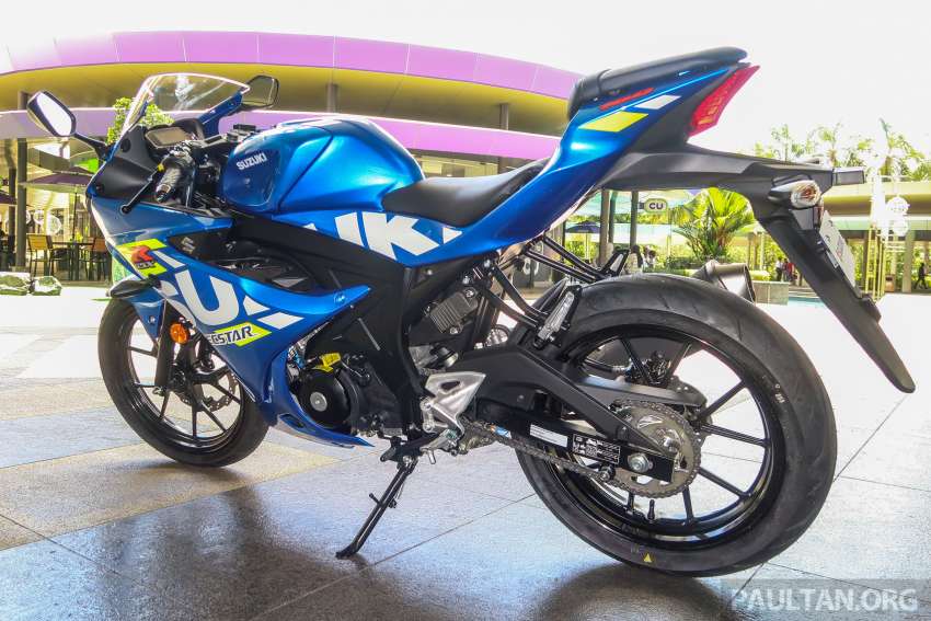 2022 Suzuki GSX-S150 and GSX-R150 in Malaysia, priced at RM10,289 and RM11,329, respectively 1427857