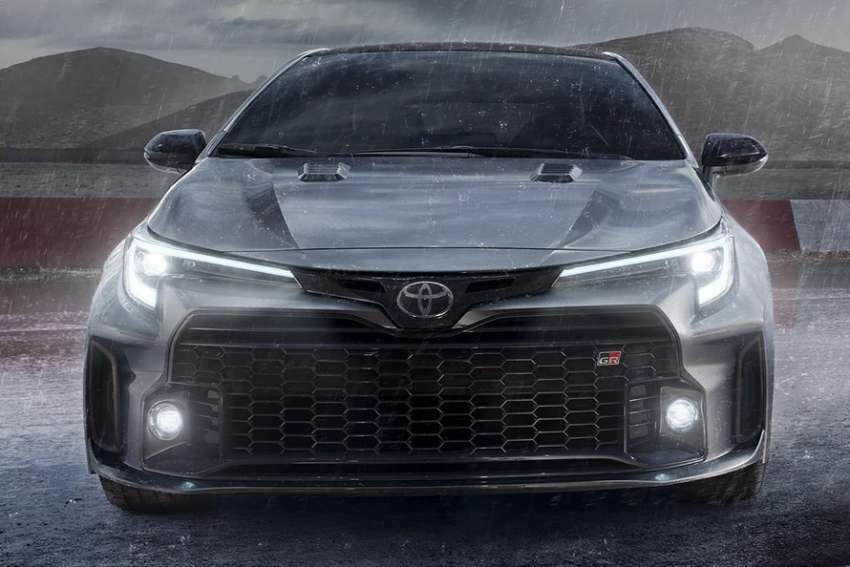 2023 Toyota GR Corolla leaked – 300 hp 1.6L turbo three-pot, manual only, widebody, novel triple exhausts 1438266