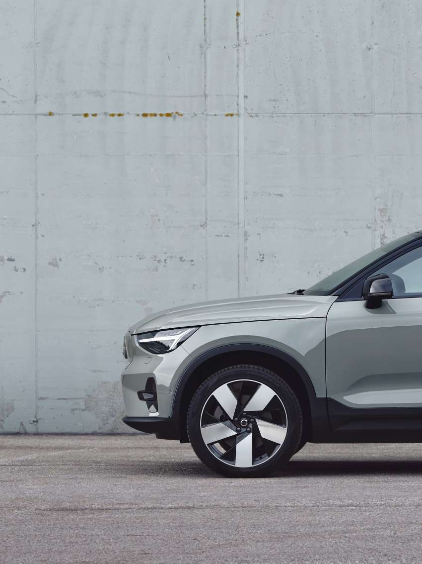 Volvo XC40 facelift revealed with C40 face; C40 EV also gets new single-motor variant with 434 km range 1428694
