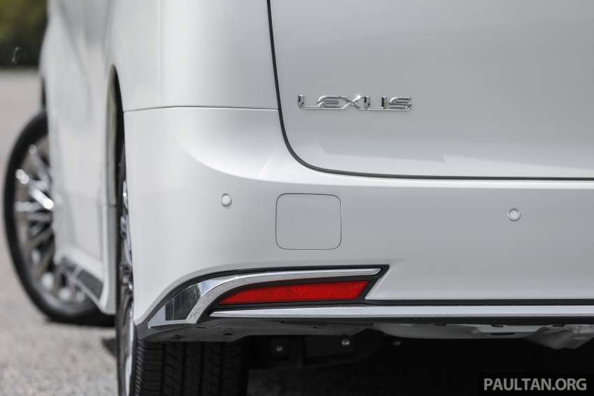 PANDU UJI: Lexus LM350 – MPV mewah RM1.15 juta; benar-benar lebih mewah dari Alphard & Vellfire? 1440246