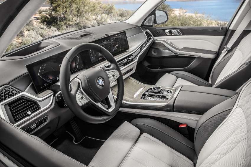 2023 BMW X7 facelift – G07 LCI gets split headlights, illuminated grille, 23-inch wheels, mild hybrid engines Image #1443302