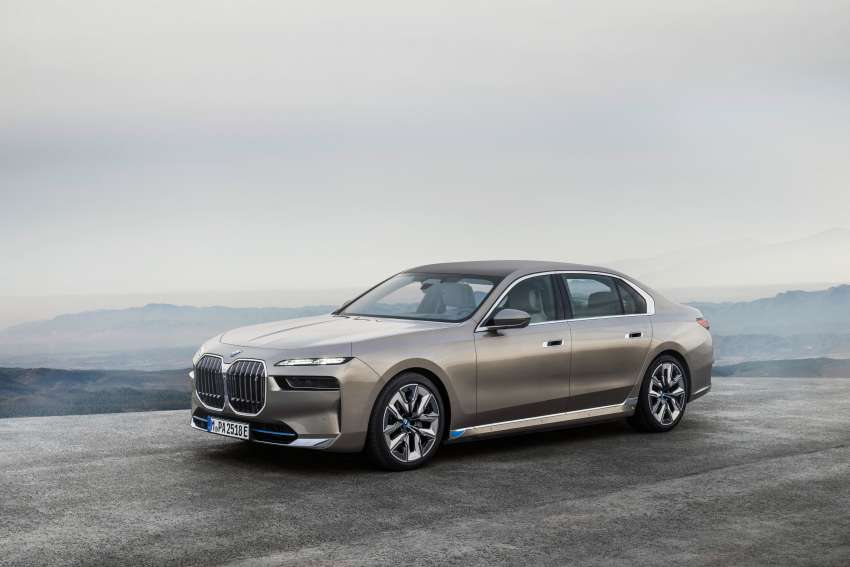 2023 BMW i7 – first all-electric 7 Series; xDrive60 with 544 PS, 745 Nm, 625 km EV range, 101.7-kWh battery Image #1446694