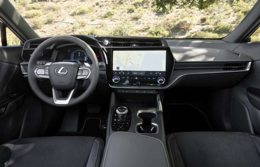 Lexus RZ 450e EV officially revealed – 71.4 kWh battery, twin-motor, up to 450 km range, yoke steering 1588166