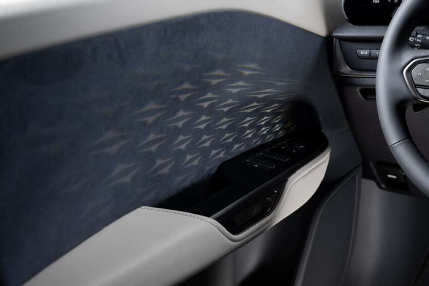 Lexus RZ 450e EV officially revealed – 71.4 kWh battery, twin-motor, up to 450 km range, yoke steering 1588180