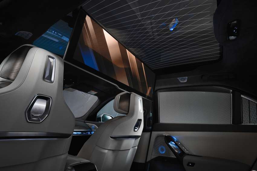 2023 BMW 7 Series: G70 gets Swarovski lights, crystal interior, 31in 8K TV, auto doors with touchscreens! 1446864