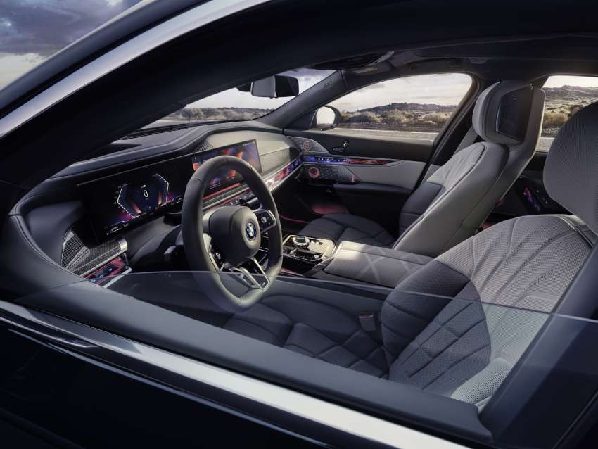 2023 BMW 7 Series: G70 gets Swarovski lights, crystal interior, 31in 8K TV, auto doors with touchscreens! 1446852