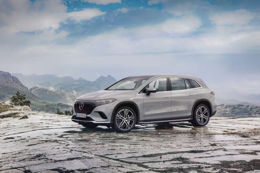 Mercedes-Benz EQS SUV debuts – 3-row EV with up to 660 km range, 544 PS, 858 Nm; MBUX Hyperscreen 1445674