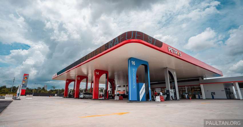 Petros multi-fuel station in Sarawak caters to vehicles powered by petrol, diesel, electricity or hydrogen 1444241