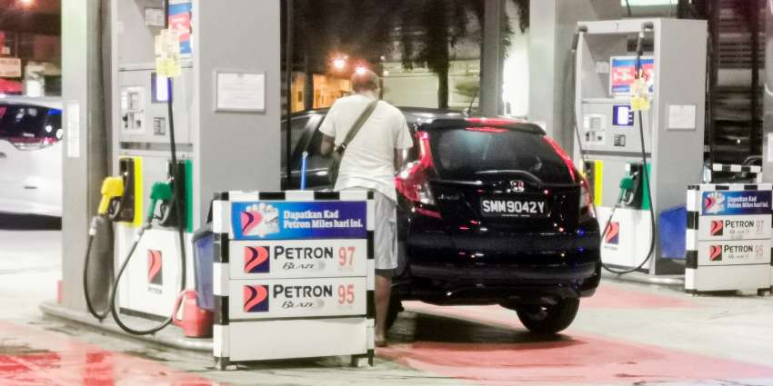 KPDNHEP monitoring petrol stations within Johor Bahru – prevent Singapore cars from pumping RON 95 1440068