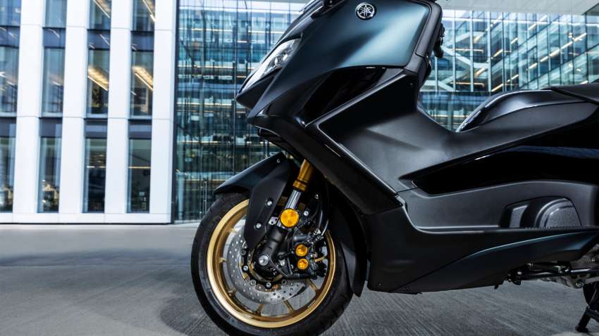 Yamaha TMax Tech Max 2022 terima peningkatan – panel badan serba baru, kelengkapan lebih canggih 1445933