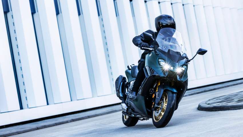 Yamaha TMax Tech Max 2022 terima peningkatan – panel badan serba baru, kelengkapan lebih canggih 1445954