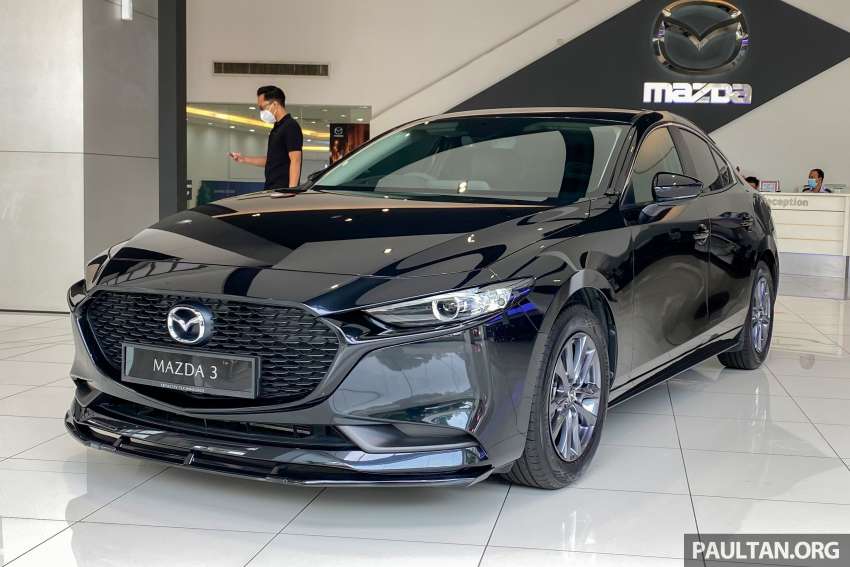 2022 Mazda 3 with Mazdasports body kit, dark grille surround, leather/suede interior on display in Malaysia 1460910