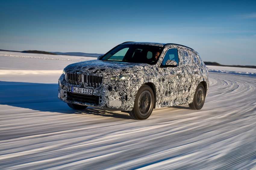 2023 BMW iX1 shown testing – EV version of next-gen X1 SUV with 438 km range; both to debut this year 1453546