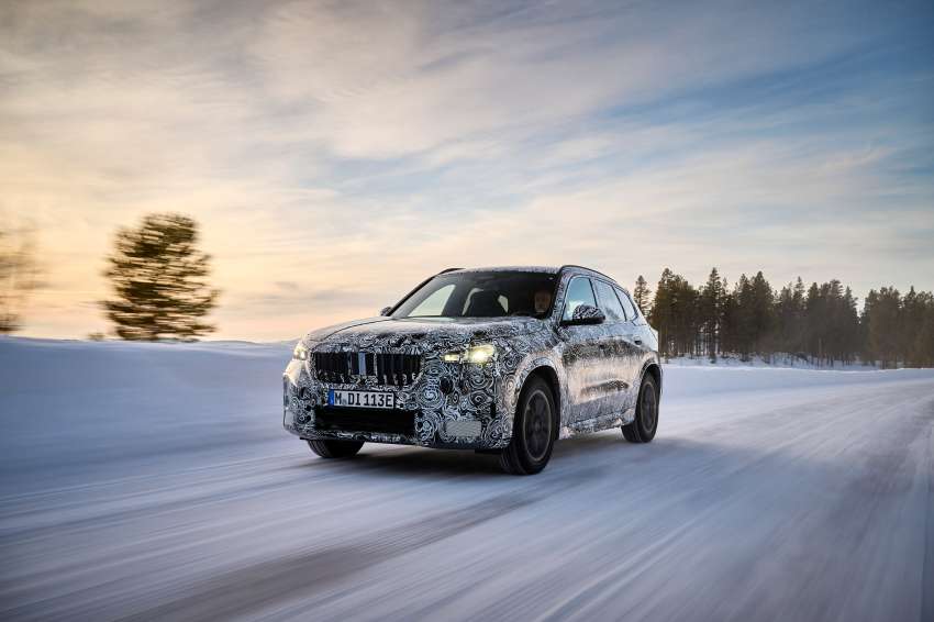 2023 BMW iX1 shown testing – EV version of next-gen X1 SUV with 438 km range; both to debut this year 1453532