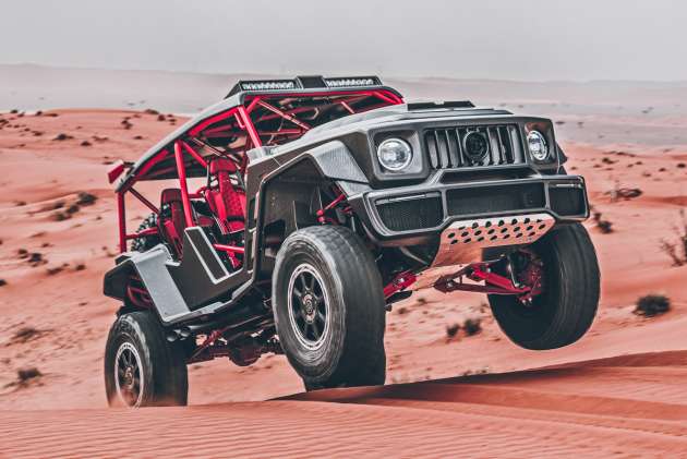 Brabus 900 Crawler is a mad 900 PS/1,050 Nm hardcore off-roader with a Mercedes G-Wagen face