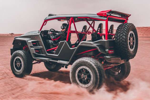 Brabus 900 Crawler is a mad 900 PS/1,050 Nm hardcore off-roader with a Mercedes G-Wagen face