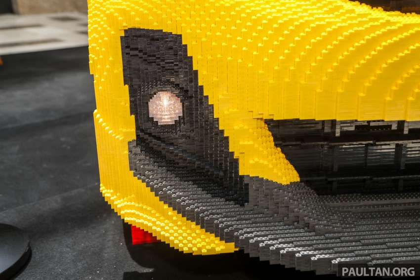 Perodua MyBi – life-size replica of a Myvi Extreme 1.5; 1.27 million Lego bricks; around two months to build 1461004