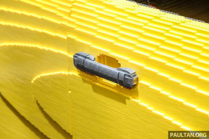 Perodua MyBi – life-size replica of a Myvi Extreme 1.5; 1.27 million Lego bricks; around two months to build 1461008