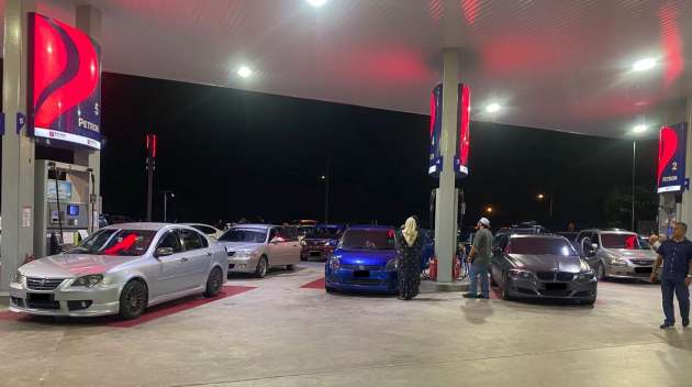 Service stations run out of petrol across Malaysia, leaving many motorists stranded after Hari Raya break