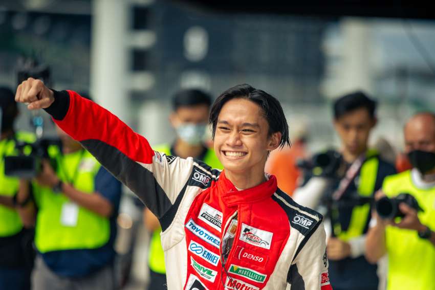 Tengku Djan and protege Mika Hakimi dominate first ever Toyota Gazoo Racing Vios Sprint Cup at Sepang 1459684