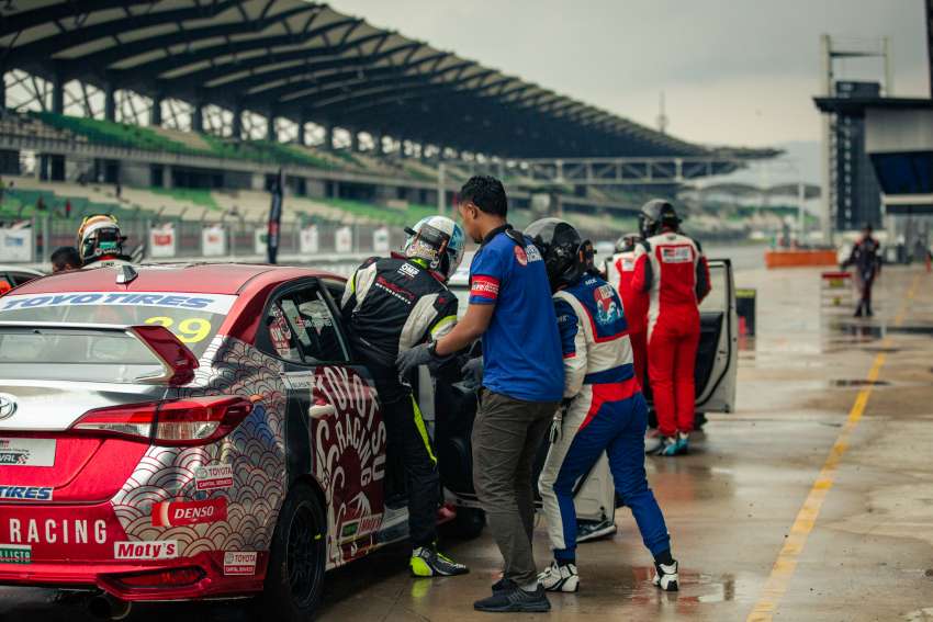 Tengku Djan and protege Mika Hakimi dominate first ever Toyota Gazoo Racing Vios Sprint Cup at Sepang 1459605
