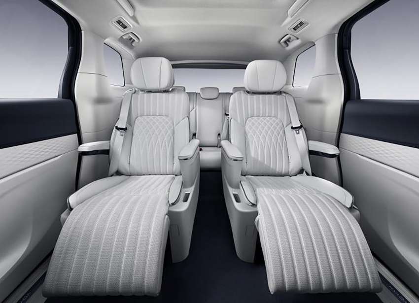 Denza D9 EV debuts from RM254k – BYD-Mercedes-Benz JV’s electric people mover is <em>menteri</em>-worthy 1455949