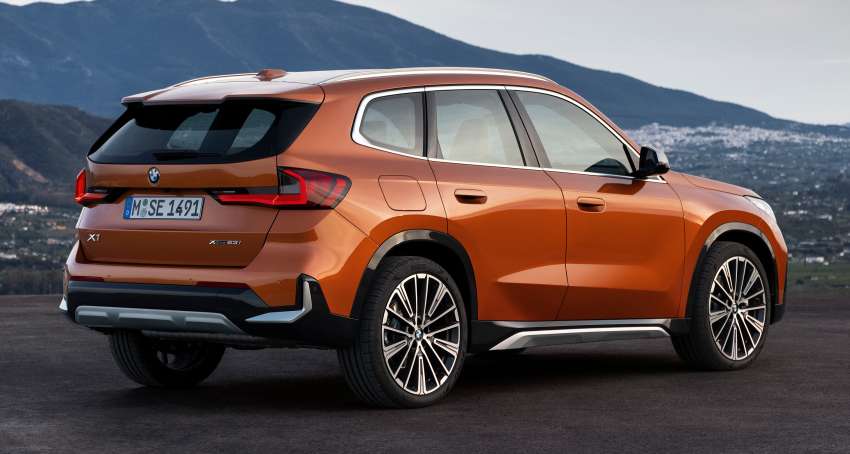 2022 BMW X1 debuts –  petrol and diesel versions; xDrive30e PHEV gets 326 hp, 477 Nm, 89 km EV range 1462981