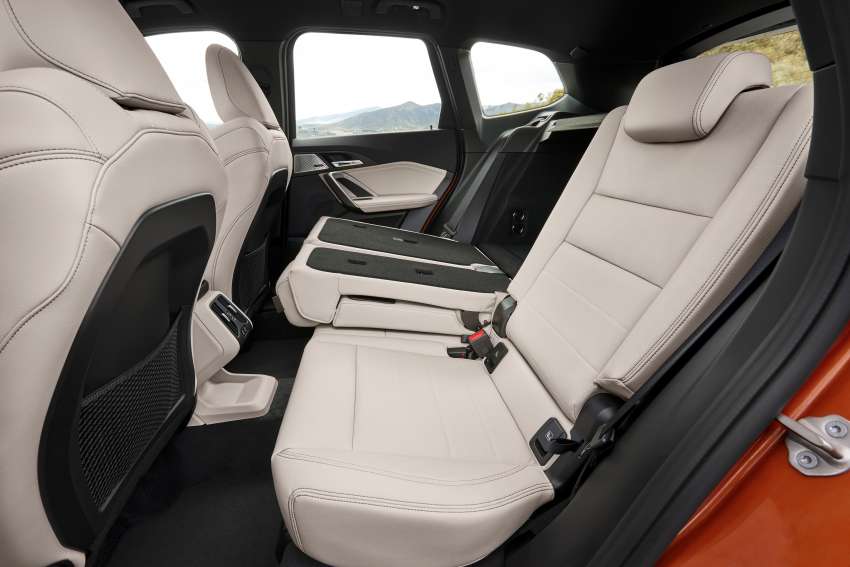 2022 BMW X1 debuts –  petrol and diesel versions; xDrive30e PHEV gets 326 hp, 477 Nm, 89 km EV range 1463050