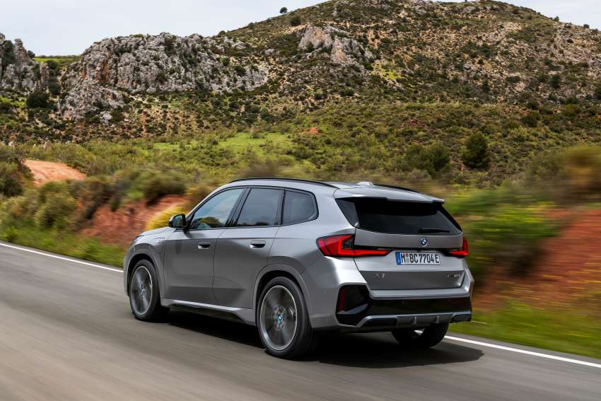 2022 BMW X1 debuts –  petrol and diesel versions; xDrive30e PHEV gets 326 hp, 477 Nm, 89 km EV range 1463093