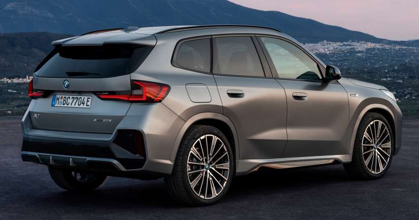 2022 BMW X1 debuts –  petrol and diesel versions; xDrive30e PHEV gets 326 hp, 477 Nm, 89 km EV range 1463077