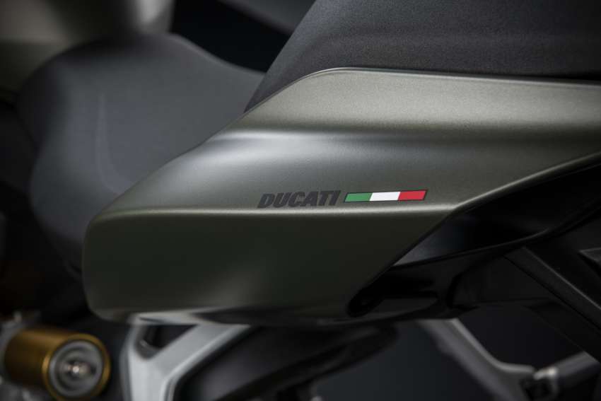 2022 Ducati Streetfighter V2 gets colour update in July 1469413