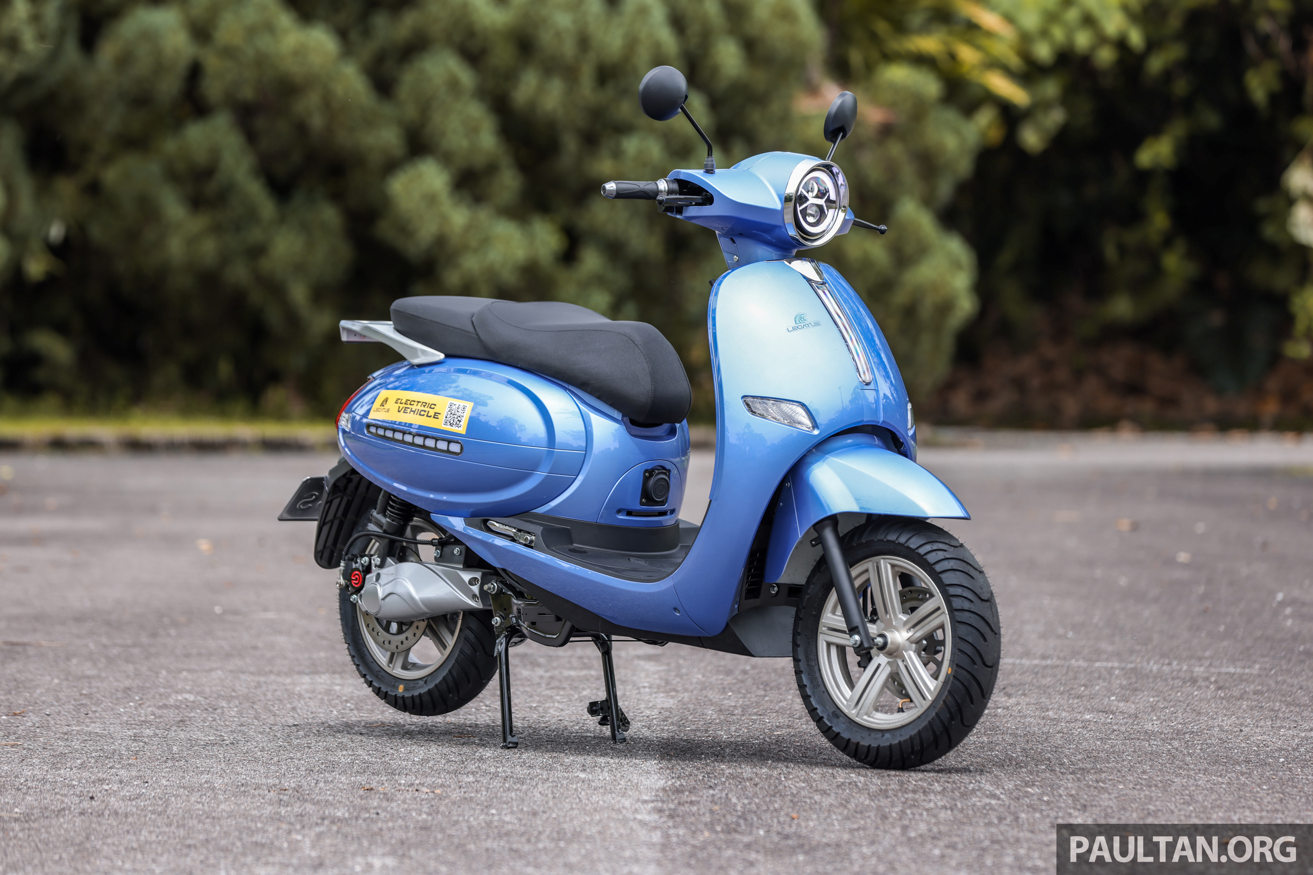 REVIEW: 2022 Legatus EV Metropolitan, RM12,888 - A Malaysian electric  scooter for the masses? 