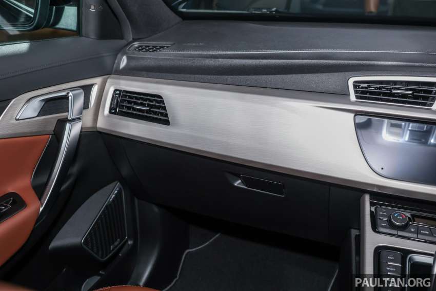 Proton X70 MC 2022 dilancarkan di Malaysia — 1.5L turbocas tiga-silinder, AWD; RM94k hingga RM122k 1467251