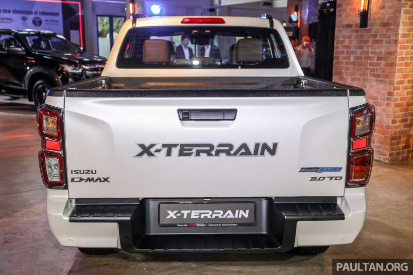 2022 Isuzu D-Max X-Terrain – 3.0L flagship truck updated, new colours, AVM, wireless charger, RM147k 1470010