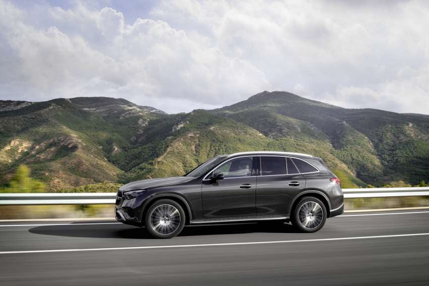 2023 X254 Mercedes-Benz GLC debuts – electrified range-wide, three PHEVs with over 100 km EV range 1463726
