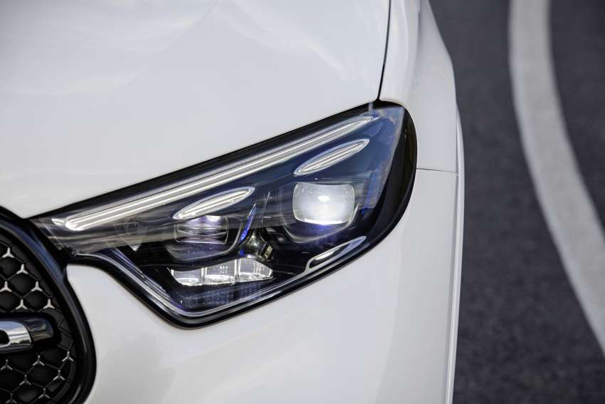 2023 X254 Mercedes-Benz GLC debuts – electrified range-wide, three PHEVs with over 100 km EV range 1463784