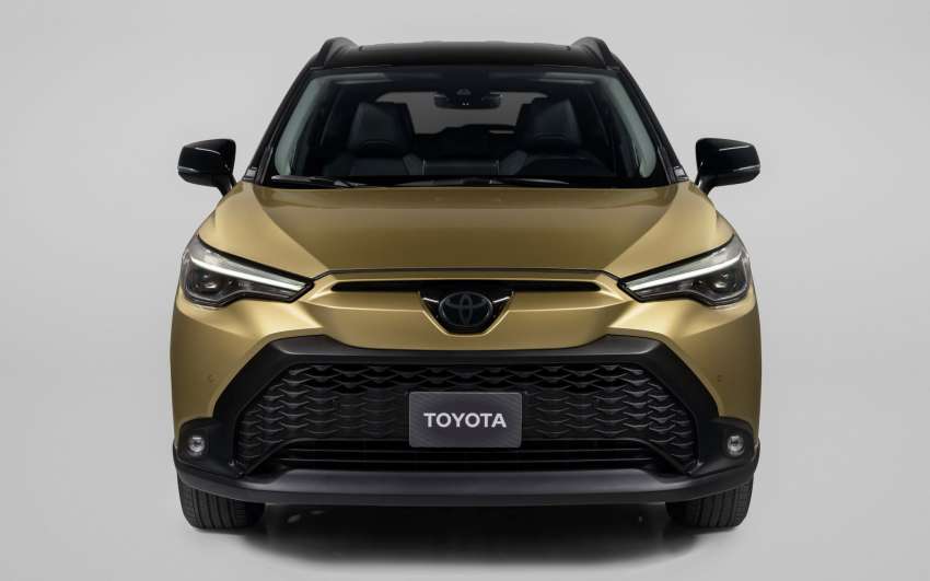 Toyota Corolla Cross Hybrid 2023 untuk USA berwajah sama versi Jepun; 194 hp, AWD, kit keselamatan aktif 1464149