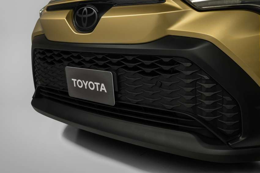 Toyota Corolla Cross Hybrid 2023 untuk USA berwajah sama versi Jepun; 194 hp, AWD, kit keselamatan aktif 1464155