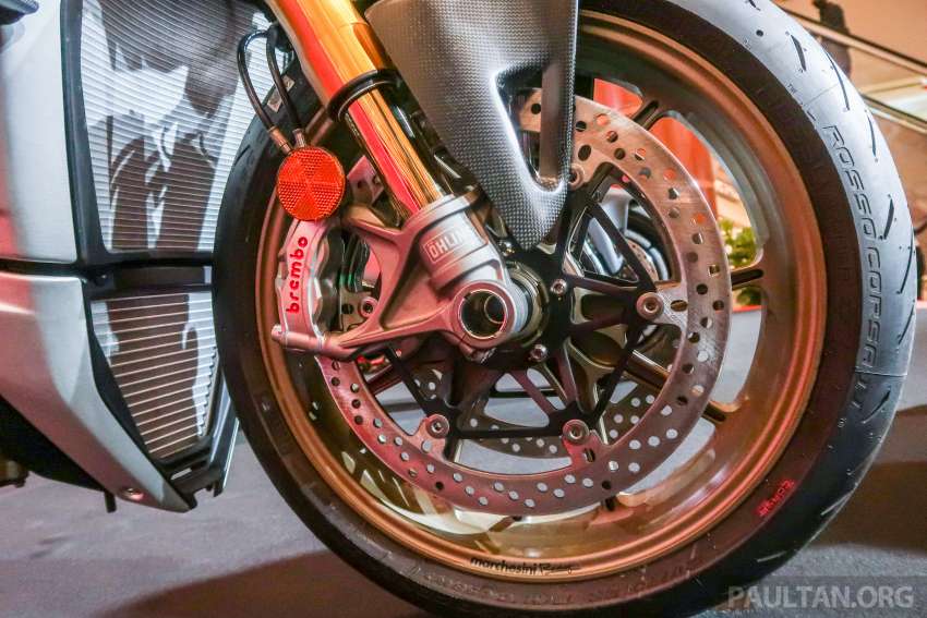Ducati Streetfighter V2, V4 SP tiba di Malaysia – harga jualan masing-masing RM101,900 dan RM239,900 1466900