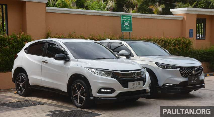 Honda HR-V 2022 vs 2021 – new RV compared to old RU generation, side-by-side gallery of both SUVs 1467656