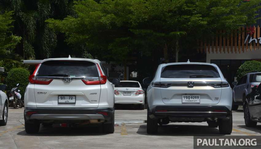 Honda HR-V 2022 vs 2021 – new RV compared to old RU generation, side-by-side gallery of both SUVs 1467663